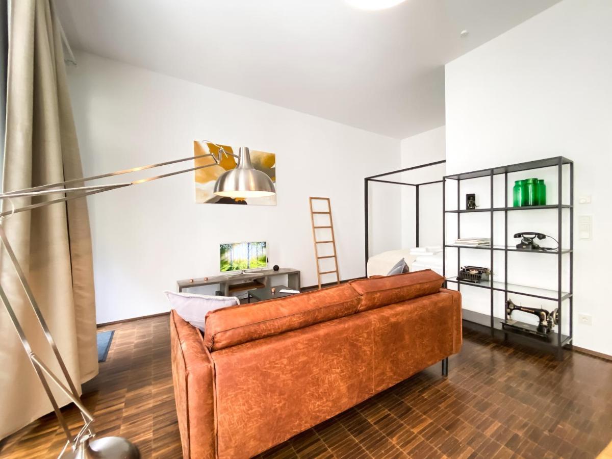 Apartment Modernes Loft-apartment Inkl Tiefgarage Im Zentrum Leipzigs *